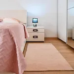 Ellu Apartment